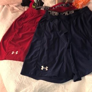 💋SOLD💋2 pair of Under Armour shorts